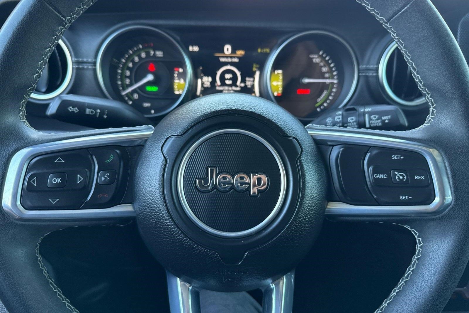 Used 2023 Jeep Wrangler Sahara image 15