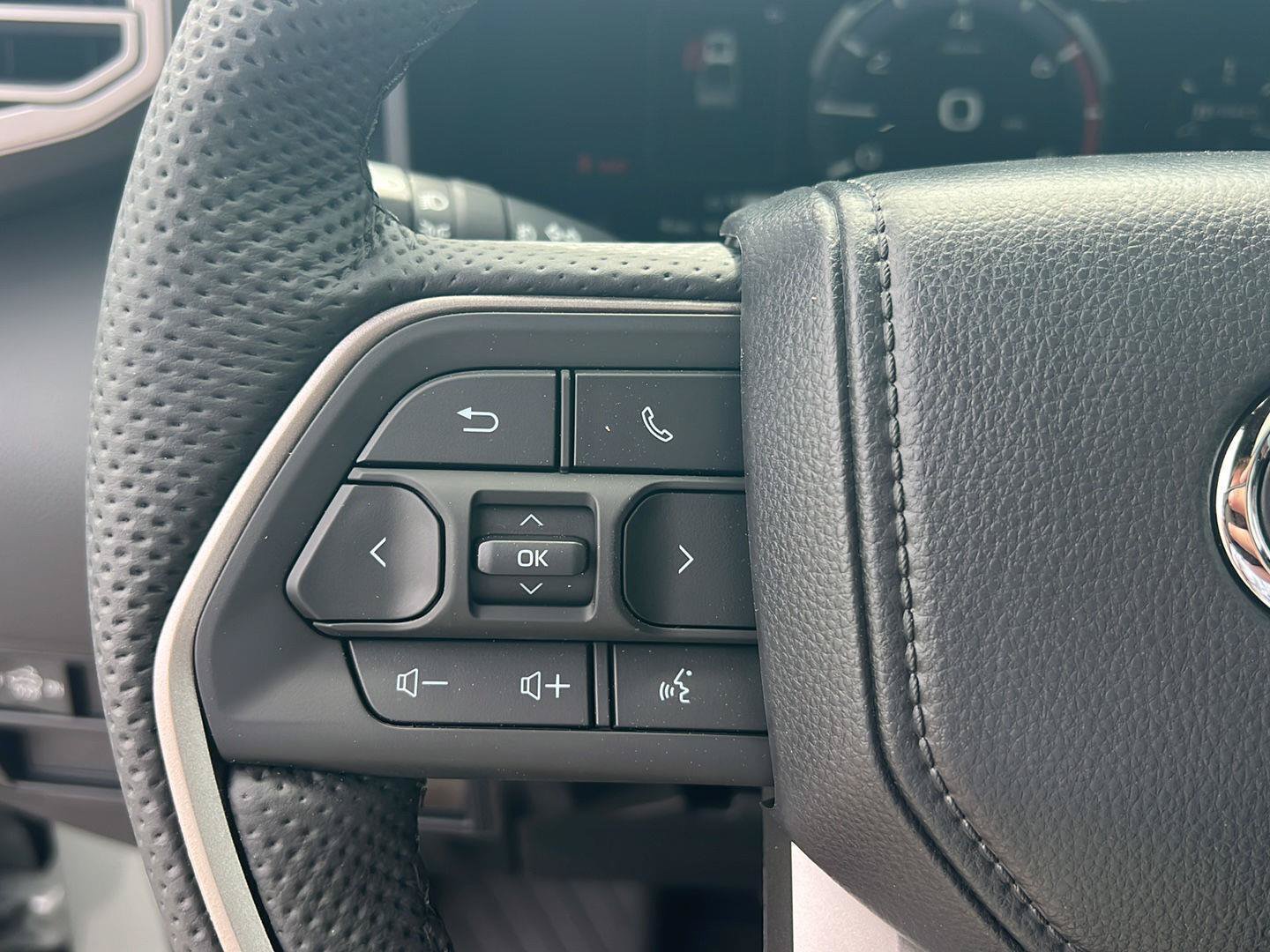 New 2026 Toyota Tundra Limited AWD/4WD image 21