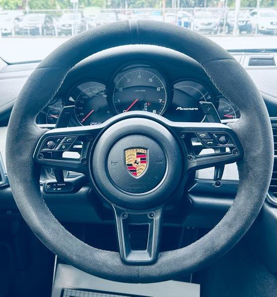 Used 2016 Porsche Panamera 4 AWD/4WD image 19