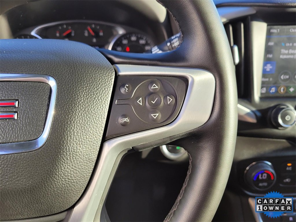 Used 2024 GMC Terrain SLT image 33