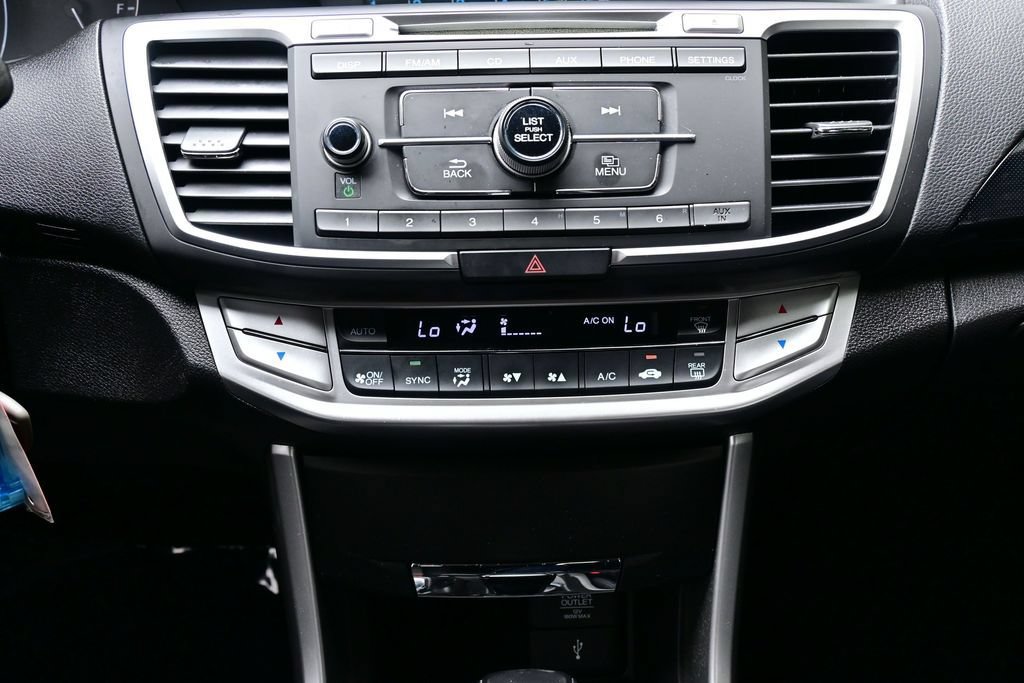 Used 2015 Honda Accord Sport image 35