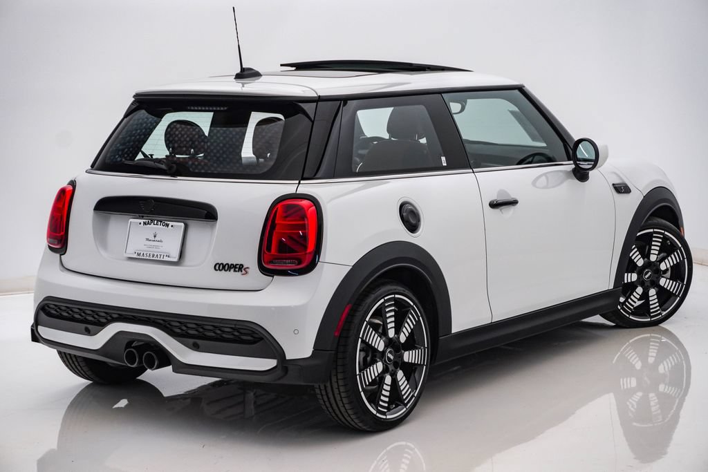 Used 2024 MINI Cooper S FWD image 11