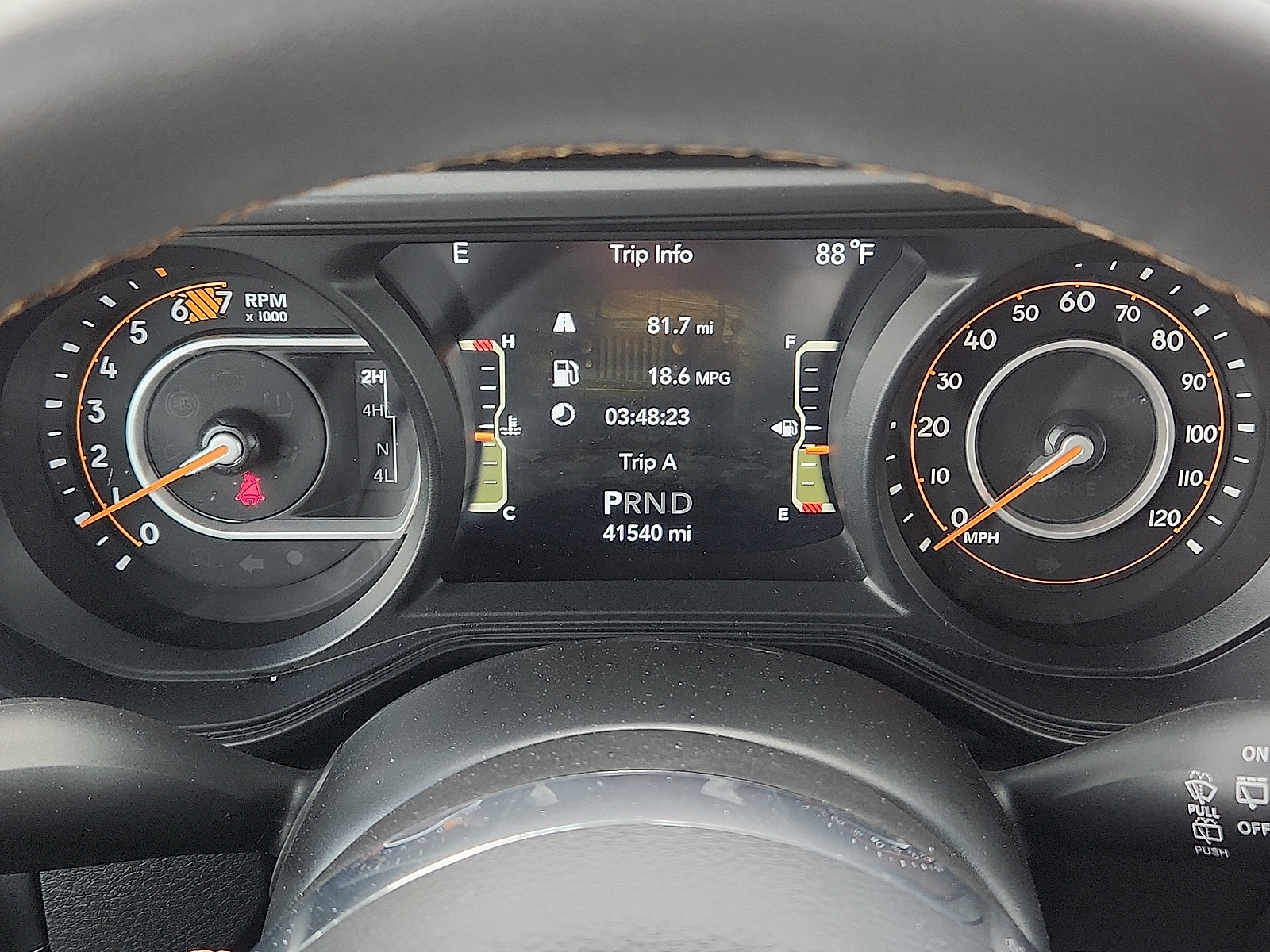 Used 2025 Jeep Wrangler Unlimited Sahara AWD/4WD image 18