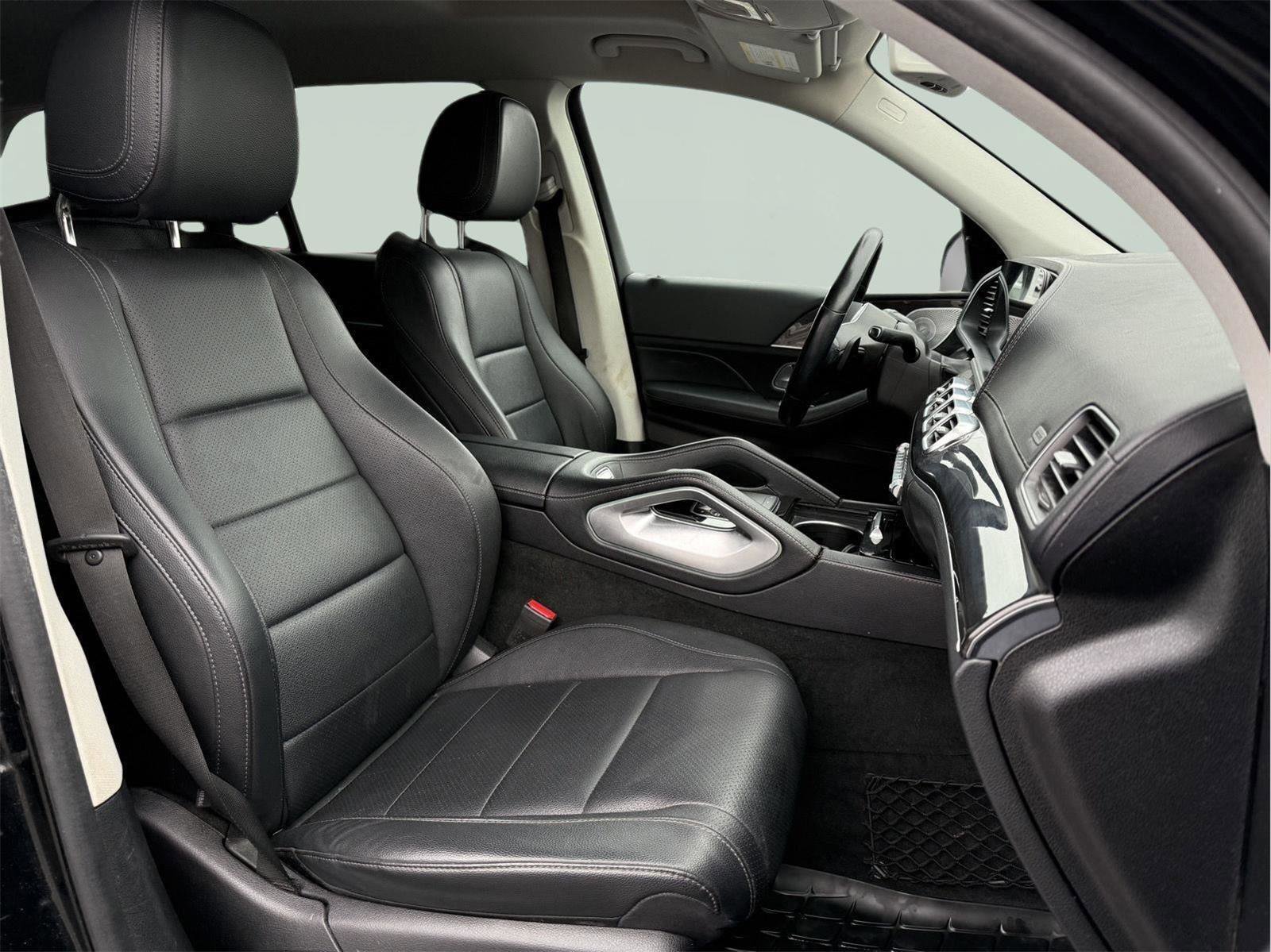 Used 2020 Mercedes-Benz GLS 450 4MATIC image 24