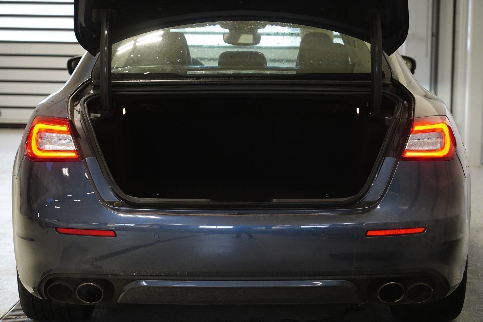 Used 2020 Maserati Quattroporte S GranLusso Q4 image 31