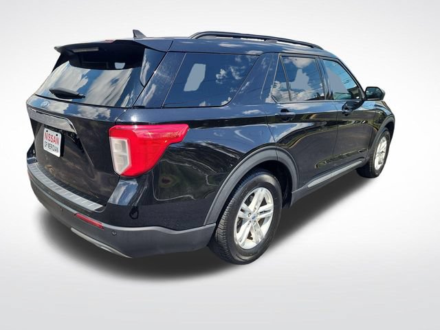 Used 2024 Ford Explorer XLT w/ Equipment Group 202A RWD image 5