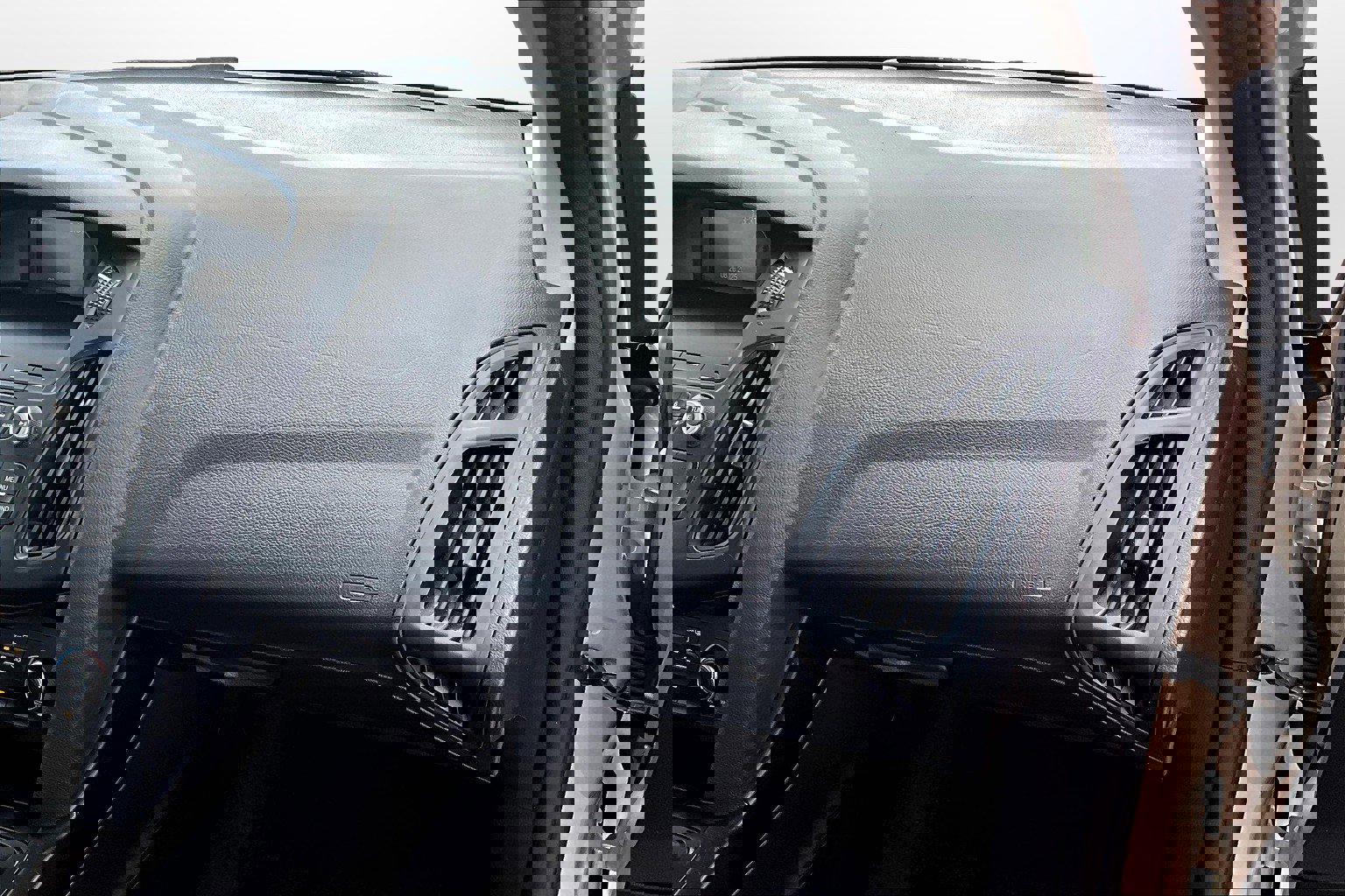 Used 2018 Ford Focus SE image 21