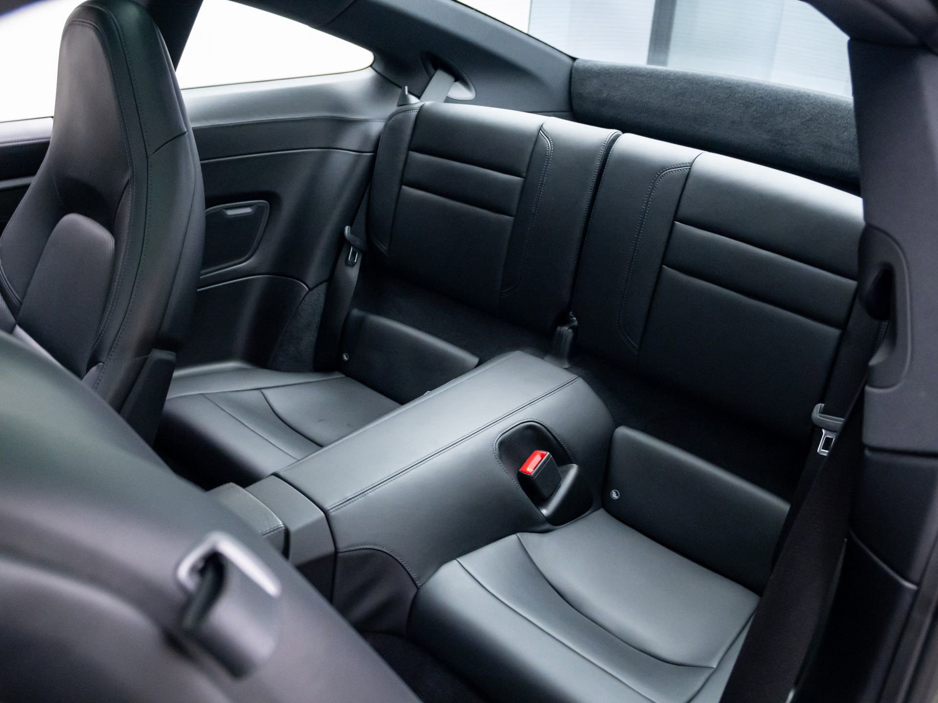 Certified 2020 Porsche 911 Carrera 4S image 18