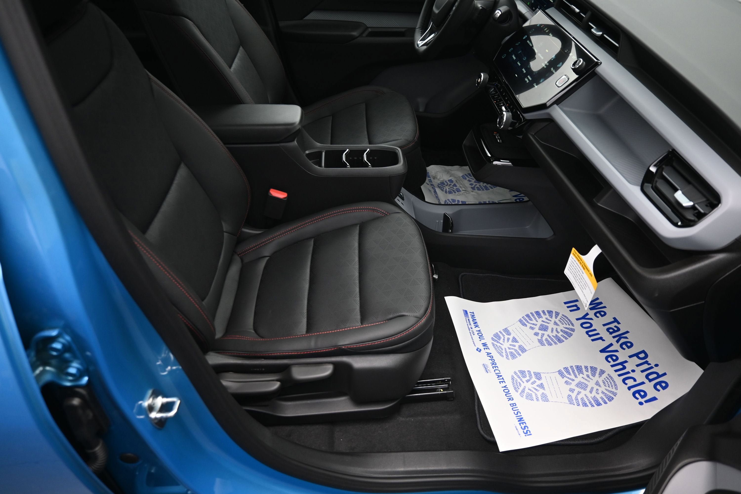 New 2027 Chevrolet Bolt RS w/ Technology Package FWD image 31