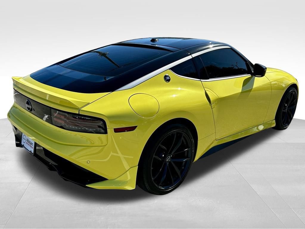 Certified 2023 Nissan Z Performance w/ Floor Mat Package (L93) image 15