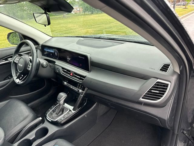 Certified 2024 Kia Seltos EX AWD/4WD image 12