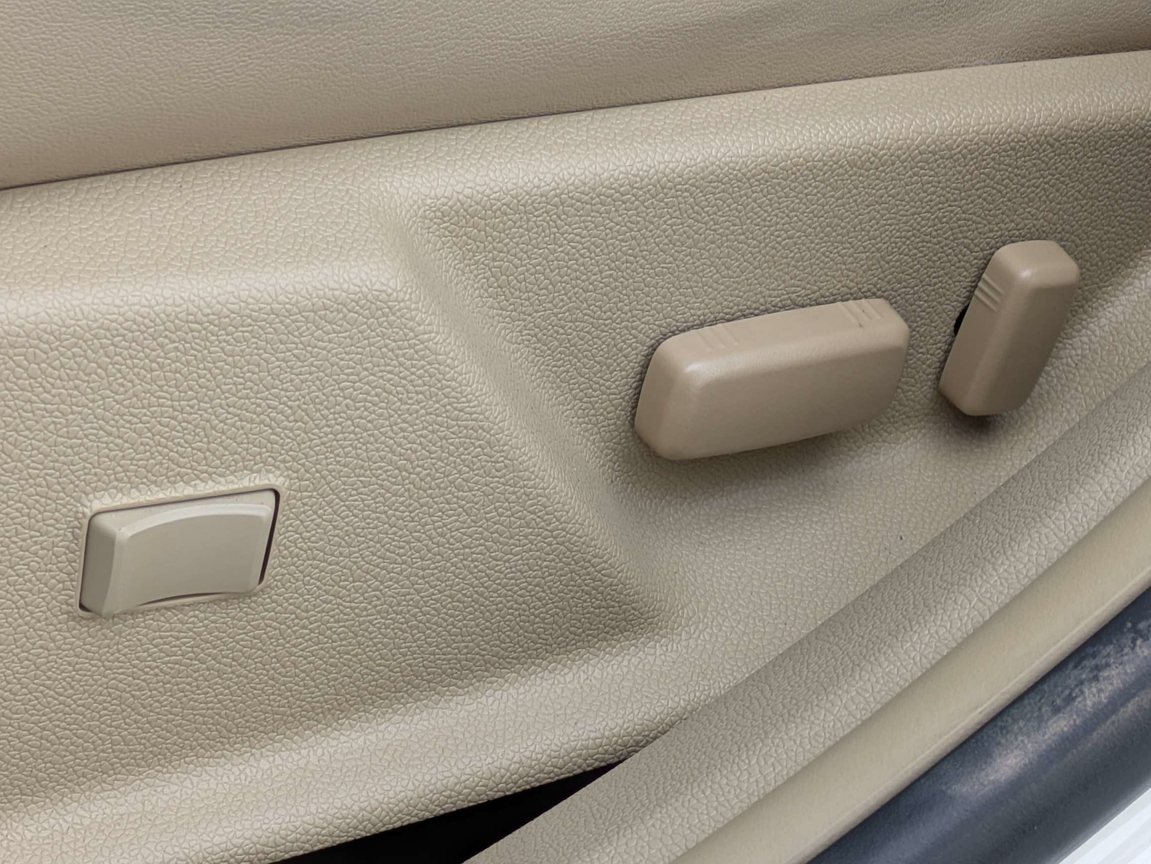 Used 2013 Cadillac CTS Luxury RWD image 15
