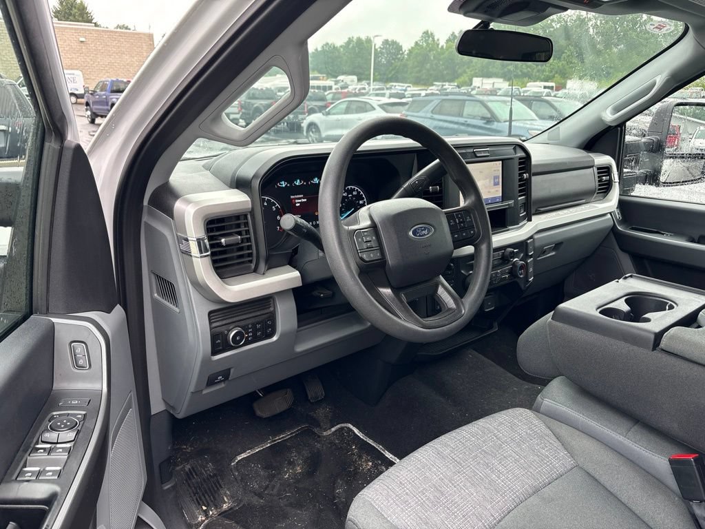 Used 2025 Ford F350 XLT w/ Tremor Off-Road Package AWD/4WD image 7