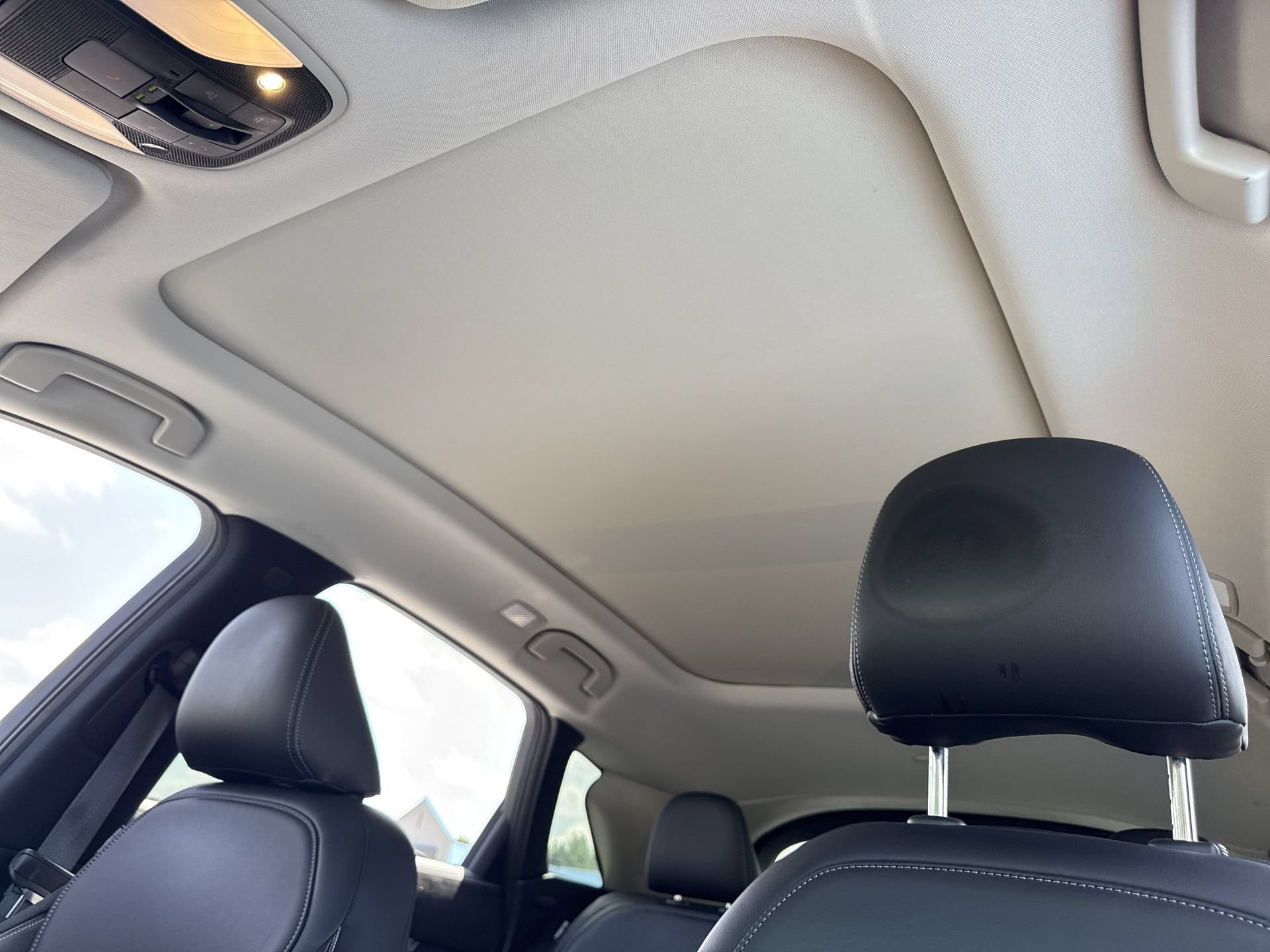 Used 2023 INFINITI QX50 Sensory FWD image 4