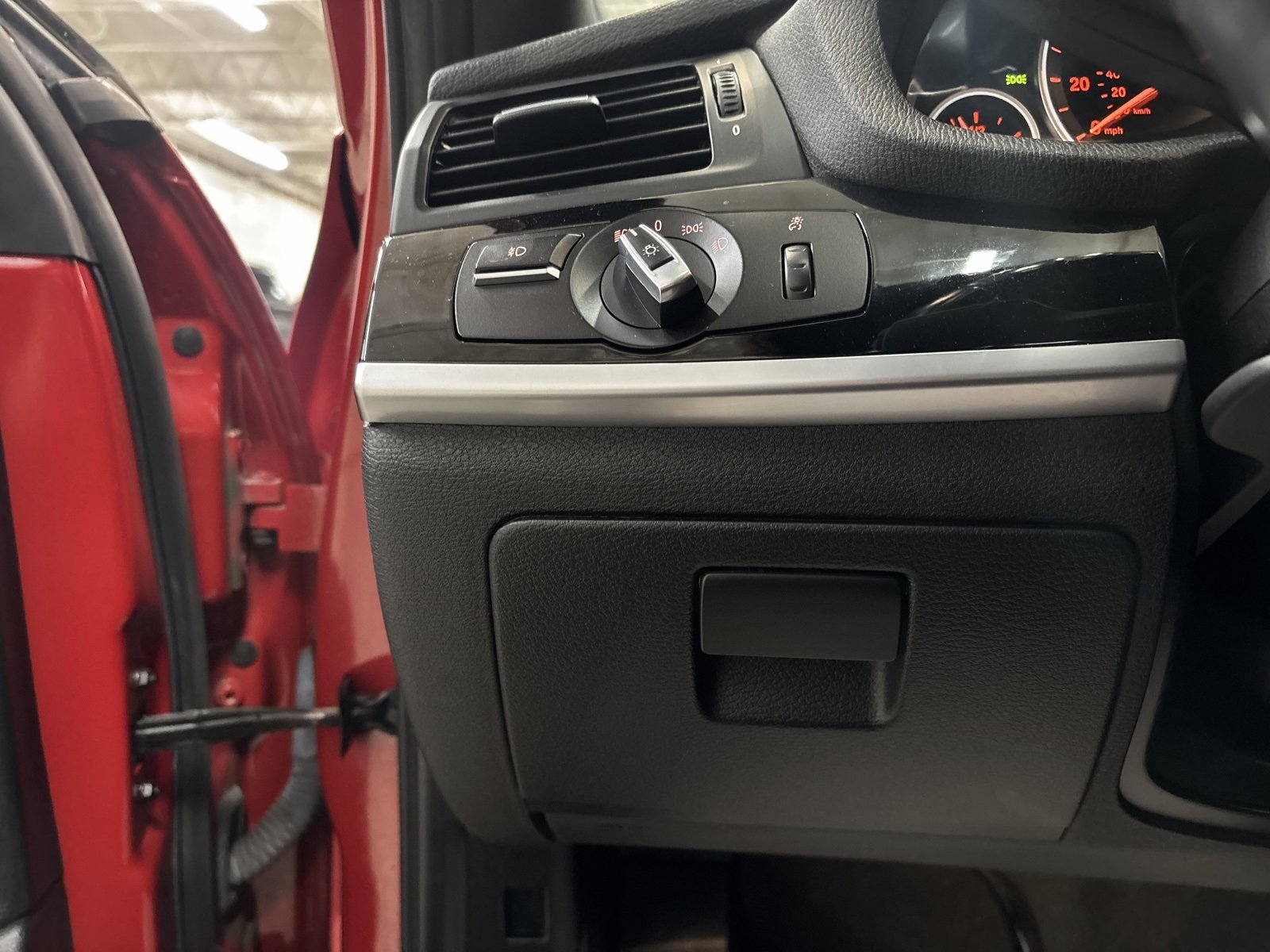 Used 2016 BMW X4 M40i image 16