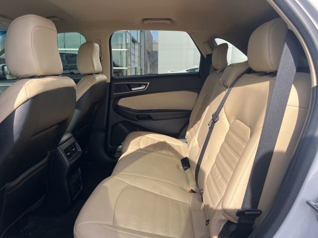 Used 2020 Ford Edge SEL w/ Convenience Package AWD/4WD image 16