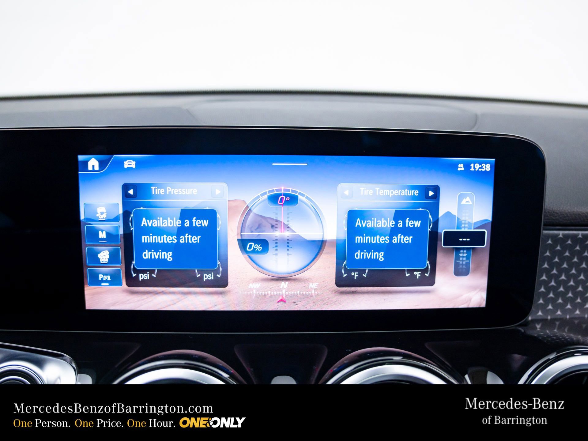 New 2026 Mercedes-Benz GLB 250 4MATIC image 31