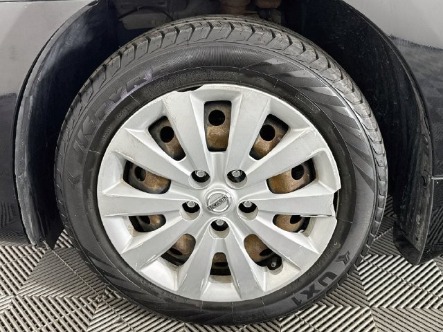 Used 2017 Nissan Sentra S FWD image 33