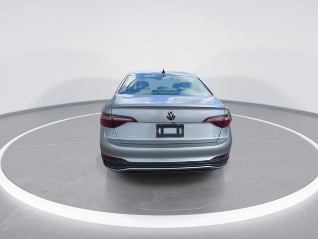 Used 2024 Volkswagen Jetta SE FWD image 7