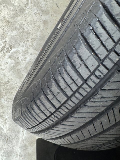 Used 2024 Toyota Corolla Cross XSE w/ Convenience Package image 28