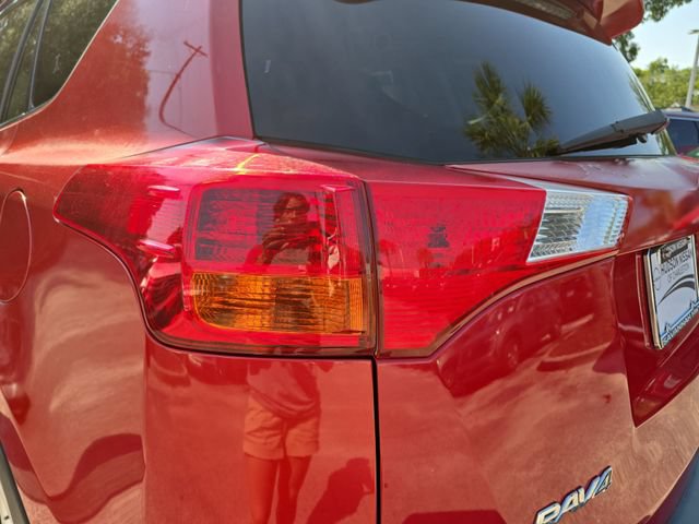 Used 2013 Toyota RAV4 XLE FWD image 39