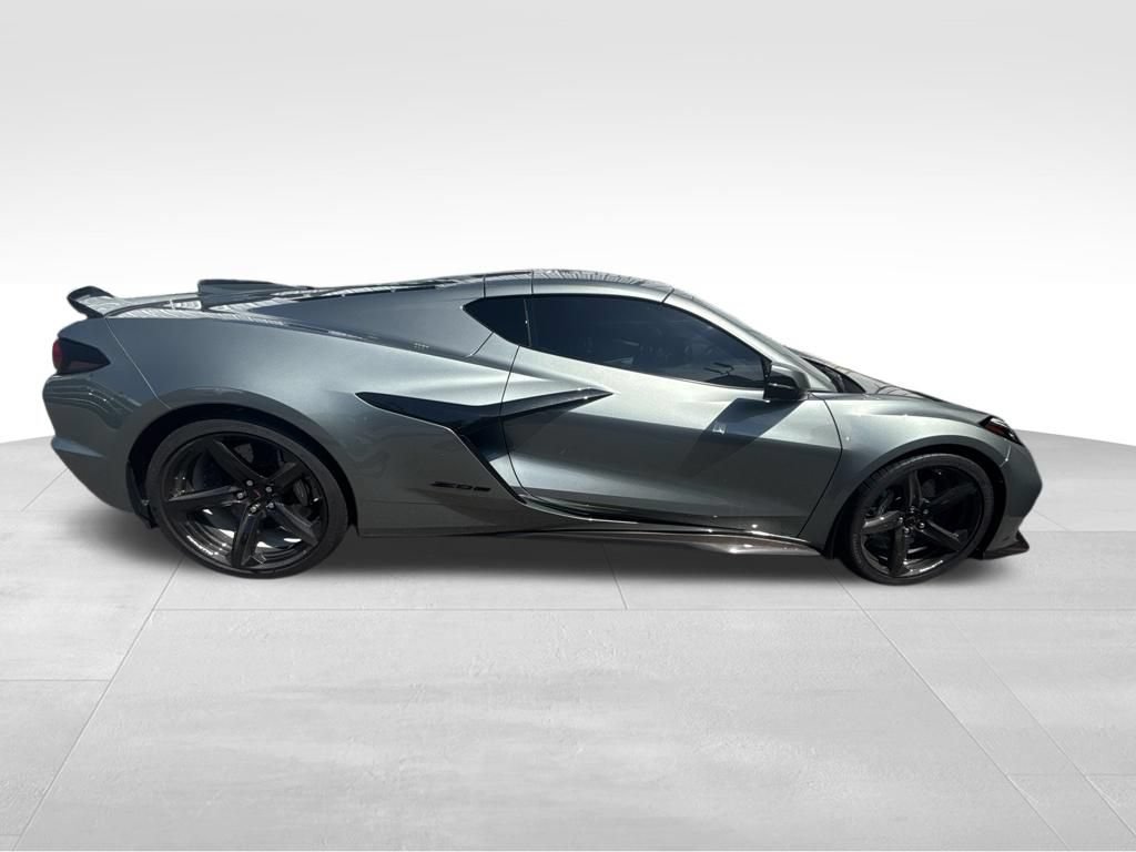 Used 2024 Chevrolet Corvette Z06 RWD image 8