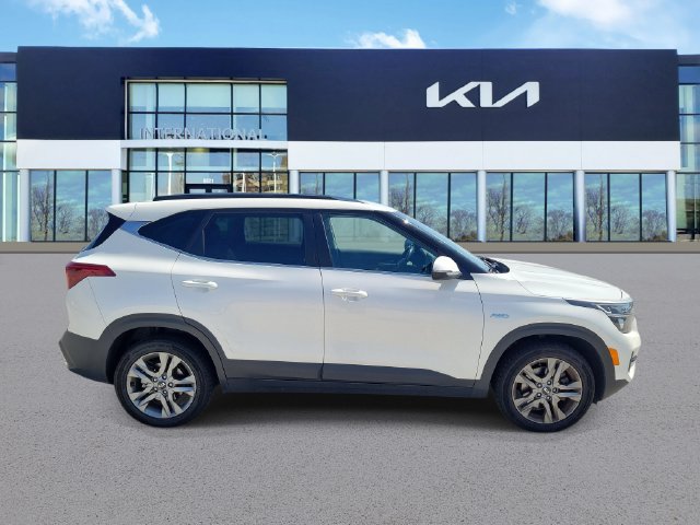Certified 2021 Kia Seltos S AWD/4WD image 3