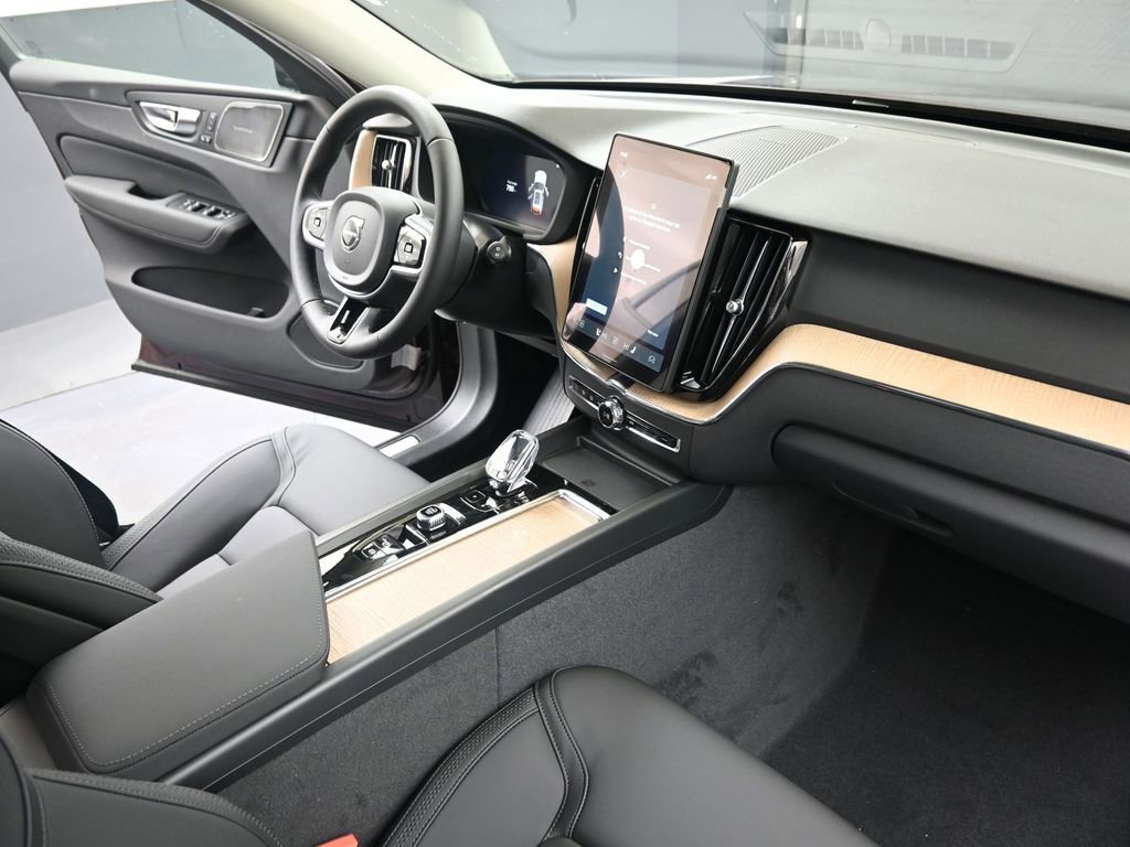 New 2026 Volvo XC60 B5 Plus w/ Protection Package Premier image 12