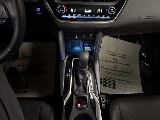 Used 2022 Toyota Corolla Cross XLE w/ Convenience Package image 21