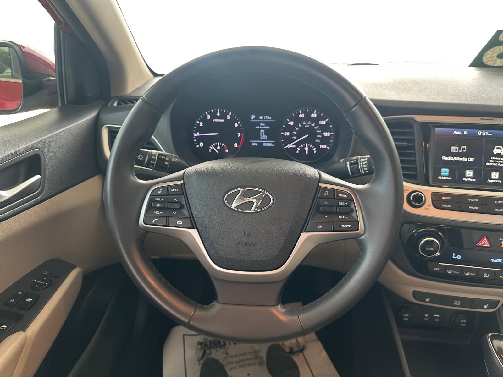 Used 2022 Hyundai Accent Limited FWD image 13