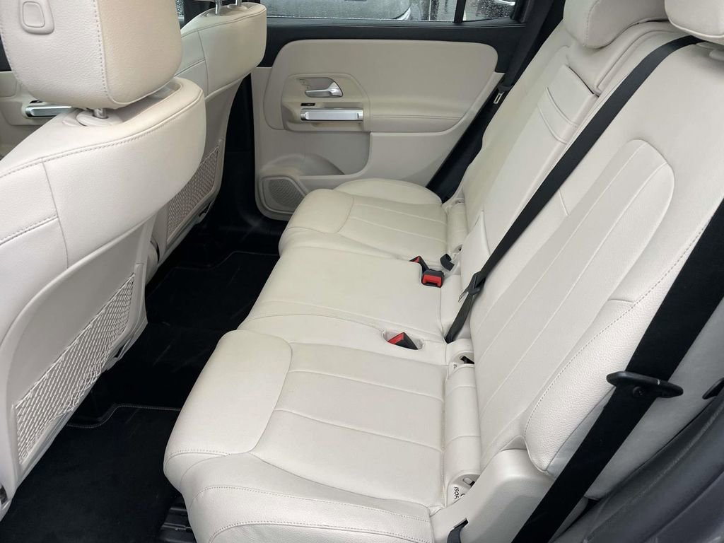 Used 2022 Mercedes-Benz GLB 250 image 21