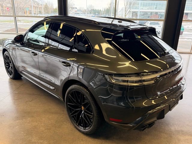 Used 2023 Porsche Macan GTS image 4