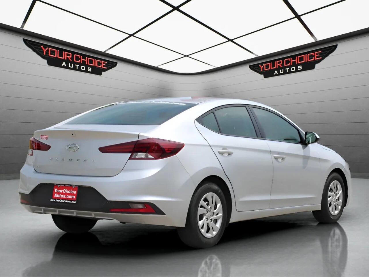 Used 2019 Hyundai Elantra SE w/ Cargo Package FWD image 5