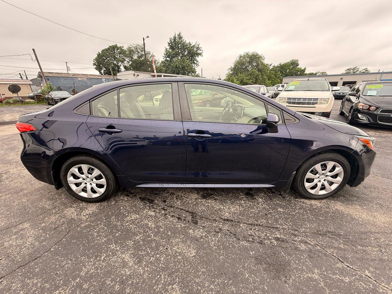 Used 2020 Toyota Corolla LE FWD image 8