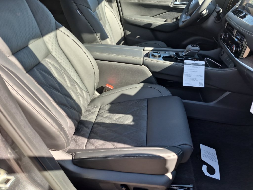 New 2026 Nissan Rogue Platinum AWD/4WD image 30