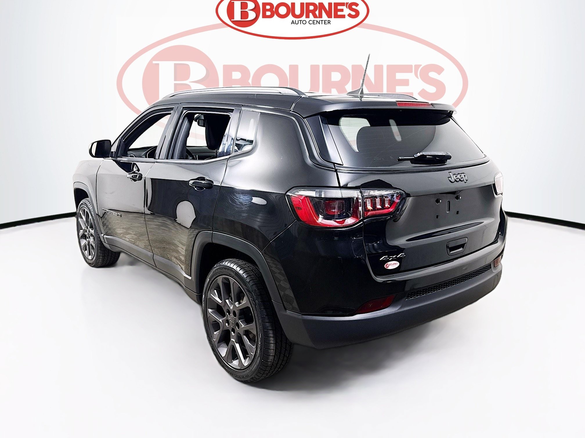 Used 2021 Jeep Compass Latitude AWD/4WD image 7