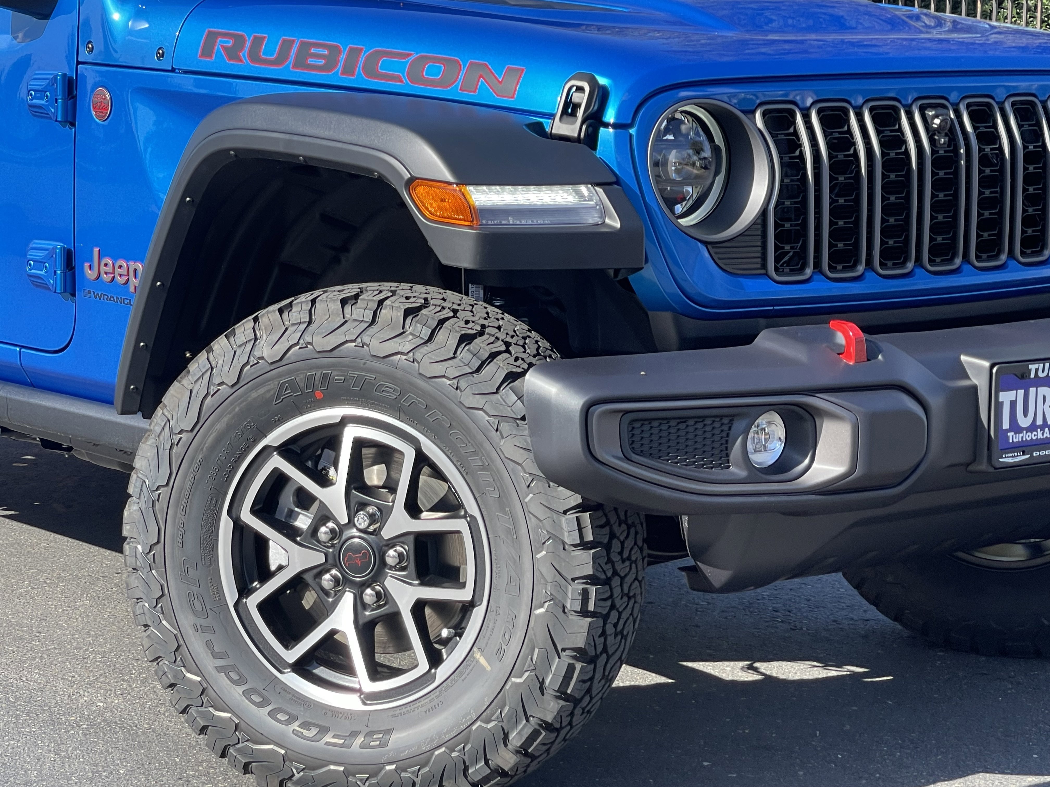 New 2026 Jeep Wrangler Unlimited Rubicon w/ Technology Group image 3