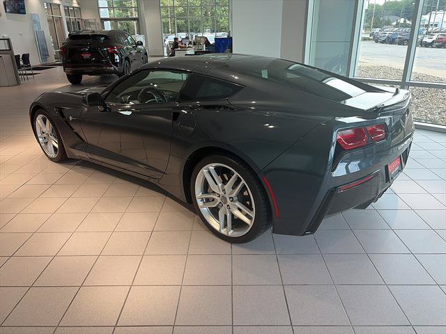 Used 2019 Chevrolet Corvette Stingray Coupe w/ 1LT RWD image 4