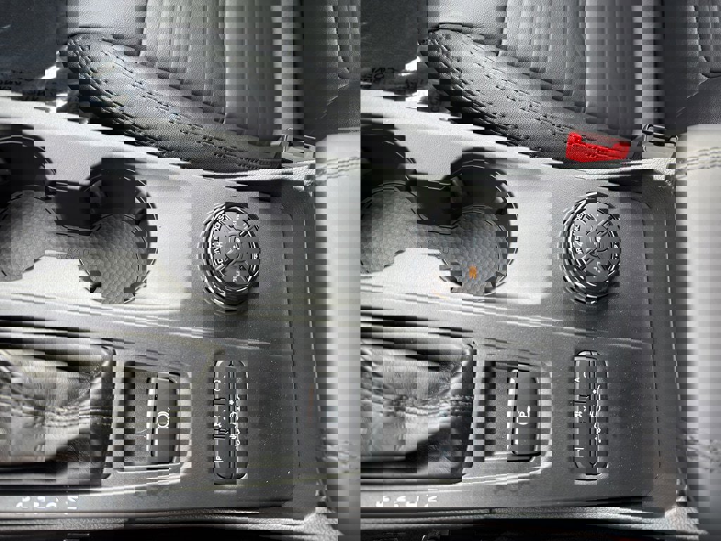 New 2025 Ford Ranger Lariat w/ FX4 Off-Road Package image 31