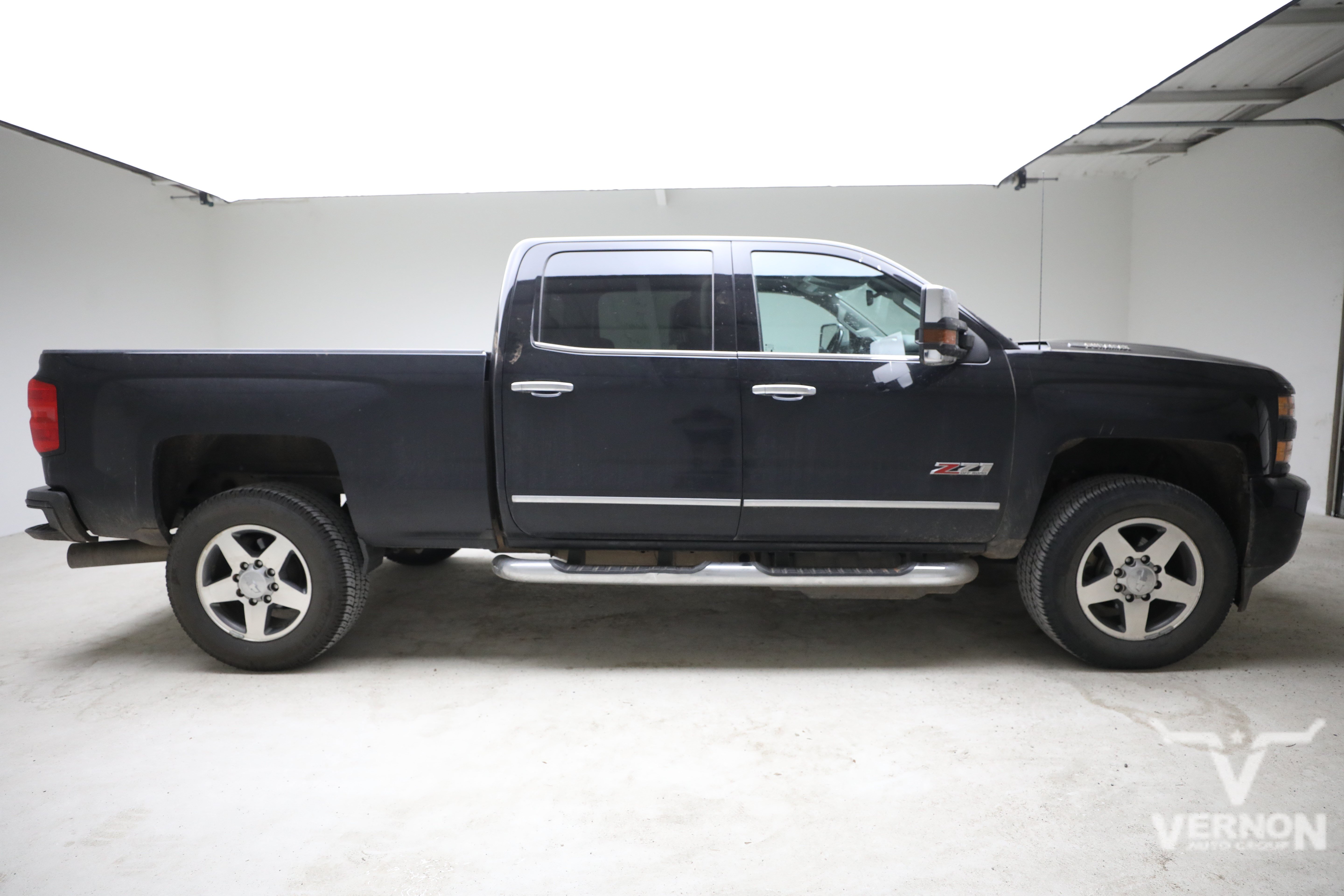 Used 2019 Chevrolet Silverado 2500 LTZ w/ Duramax Plus Package AWD/4WD image 5