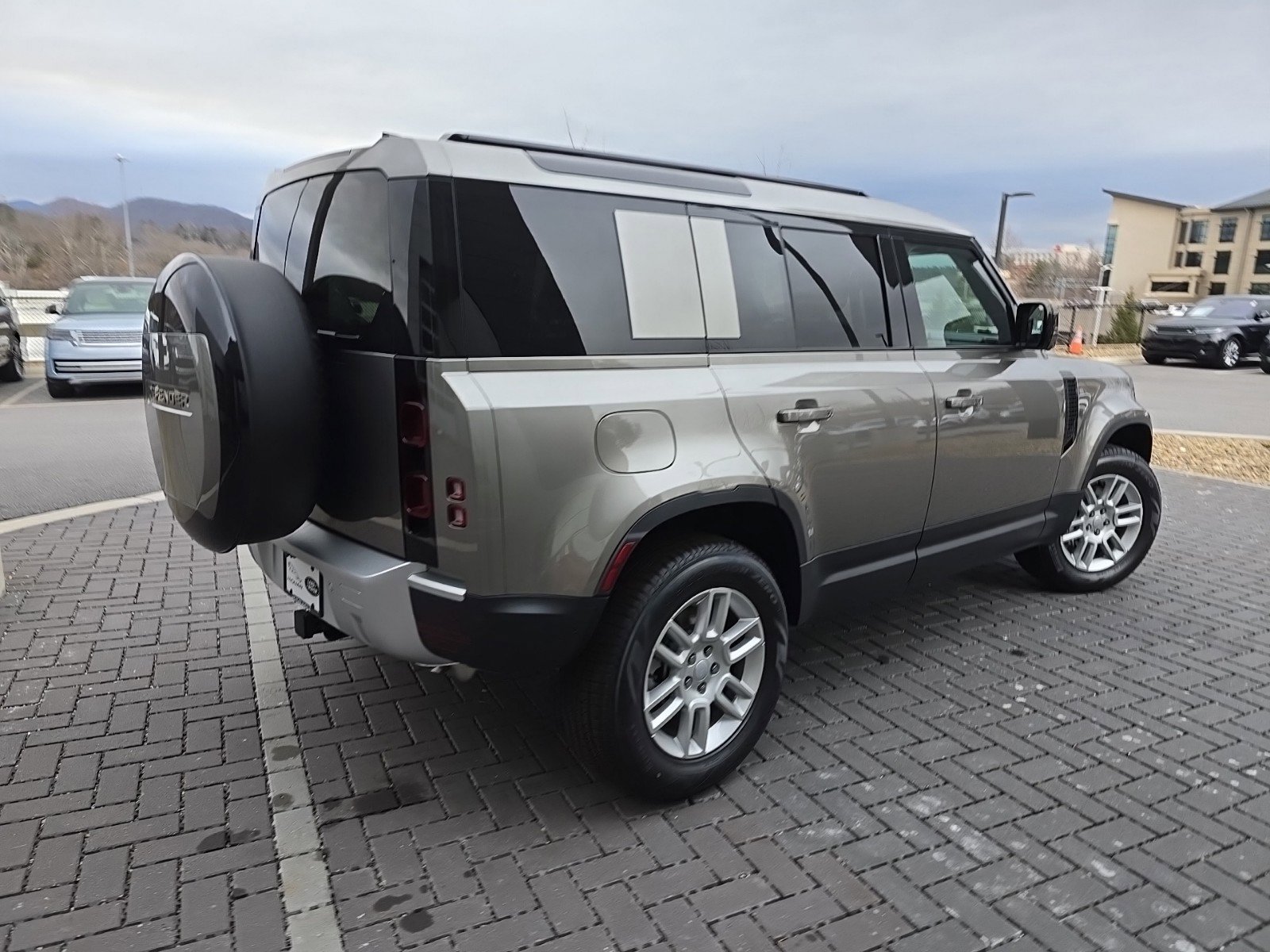 Certified 2025 Land Rover Defender 110 S image 5