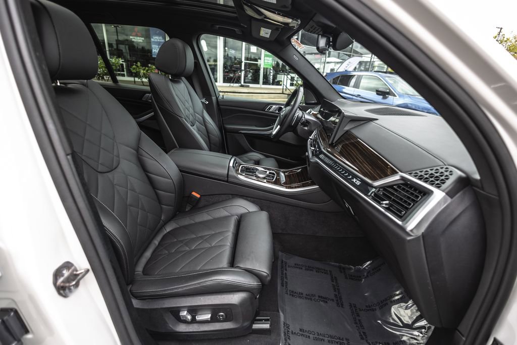 Used 2026 BMW X5 xDrive40i AWD/4WD image 29
