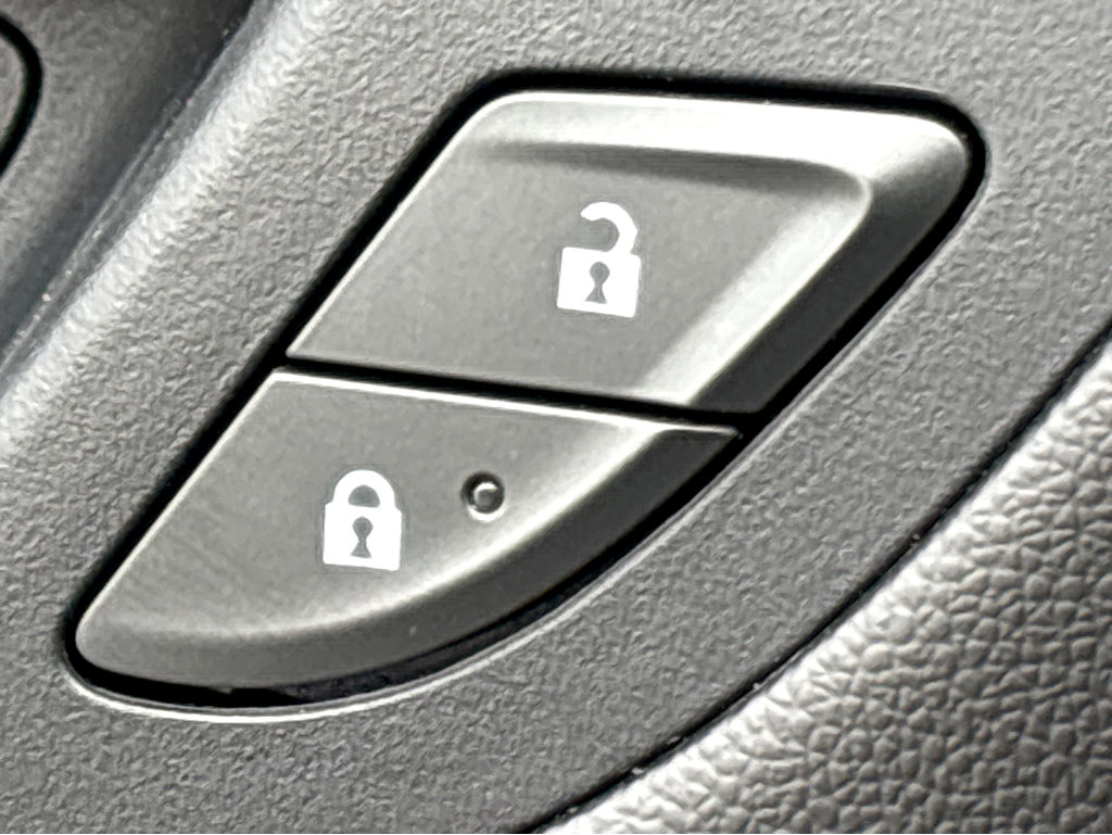 Used 2022 Chevrolet Equinox LS w/ LS Convenience Package image 26