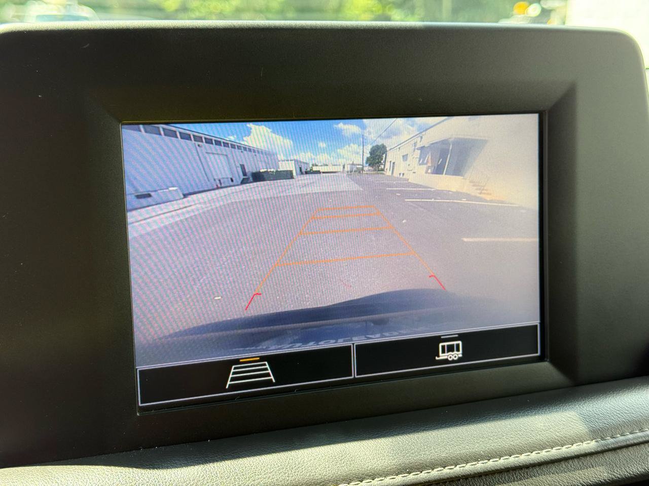 Used 2021 Chevrolet Tahoe 2WD w/ 1FL Safety Package image 12