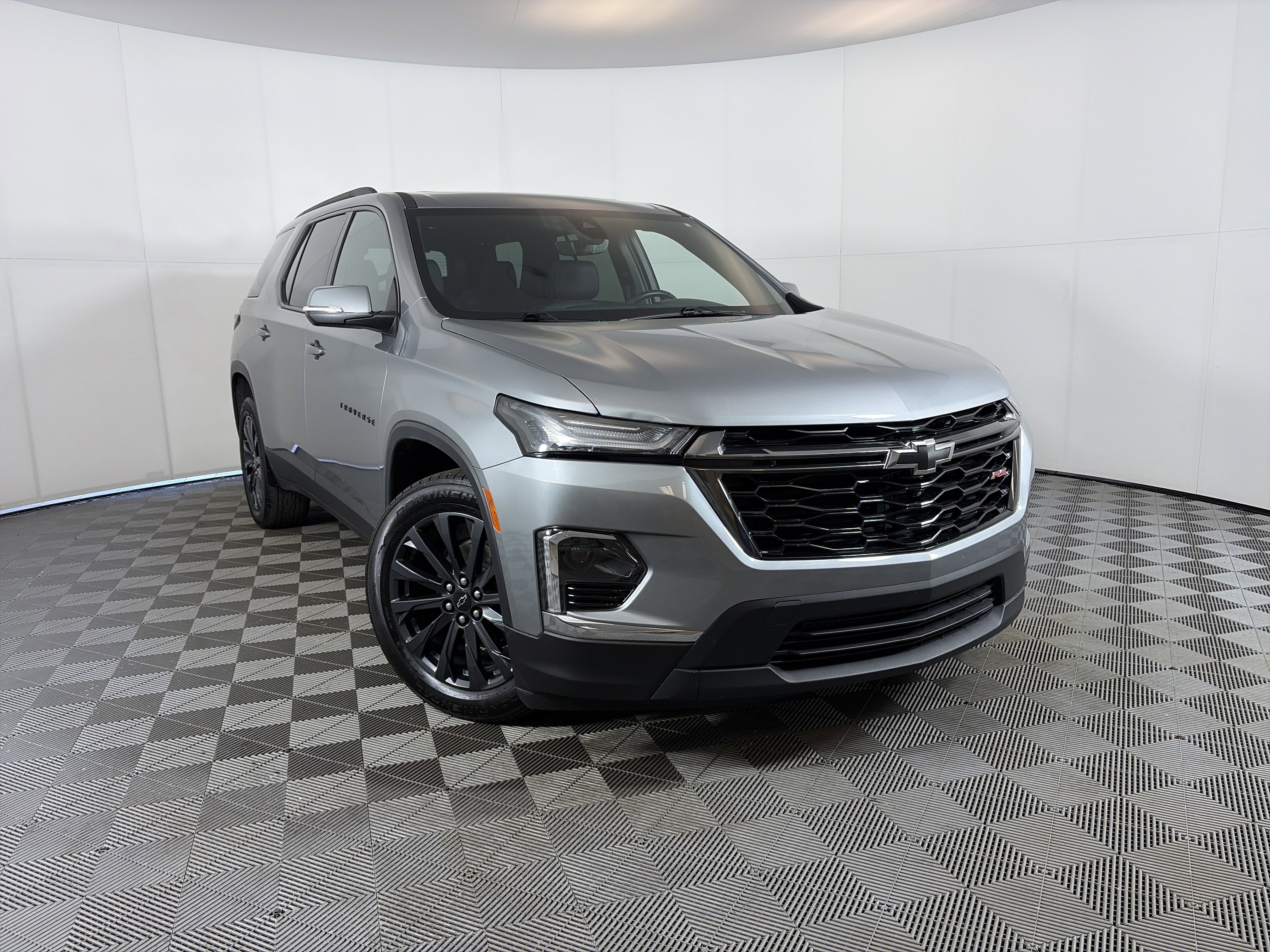 Certified 2023 Chevrolet Traverse RS