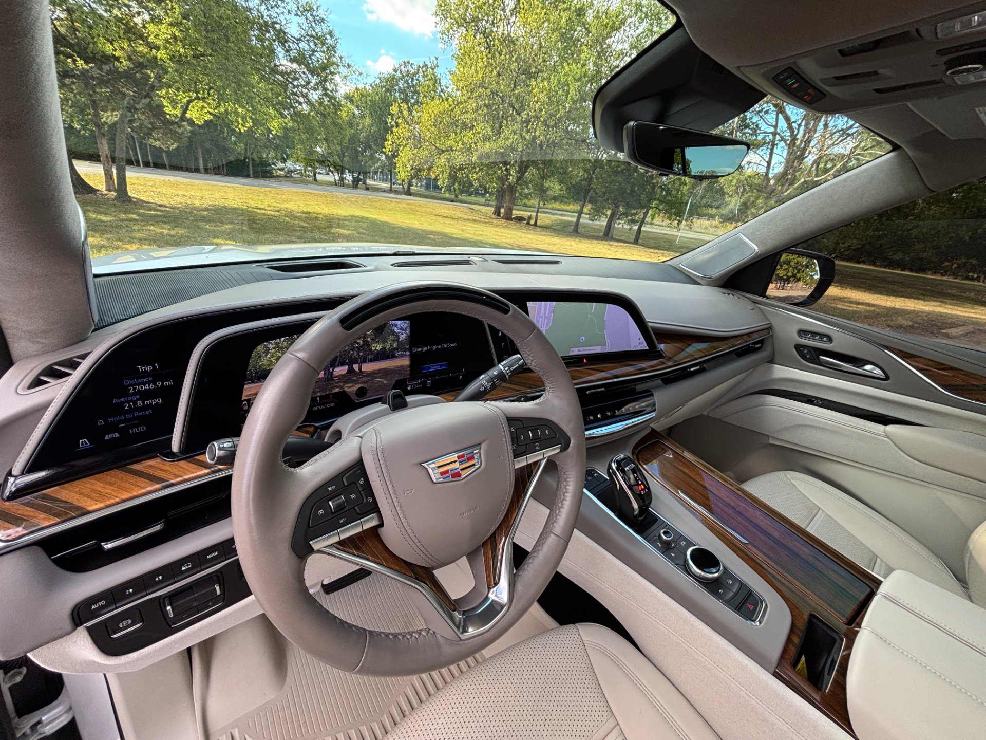 Used 2024 Cadillac Escalade Premium Luxury Platinum w/ LPO, Floor Liner Package AWD/4WD image 11