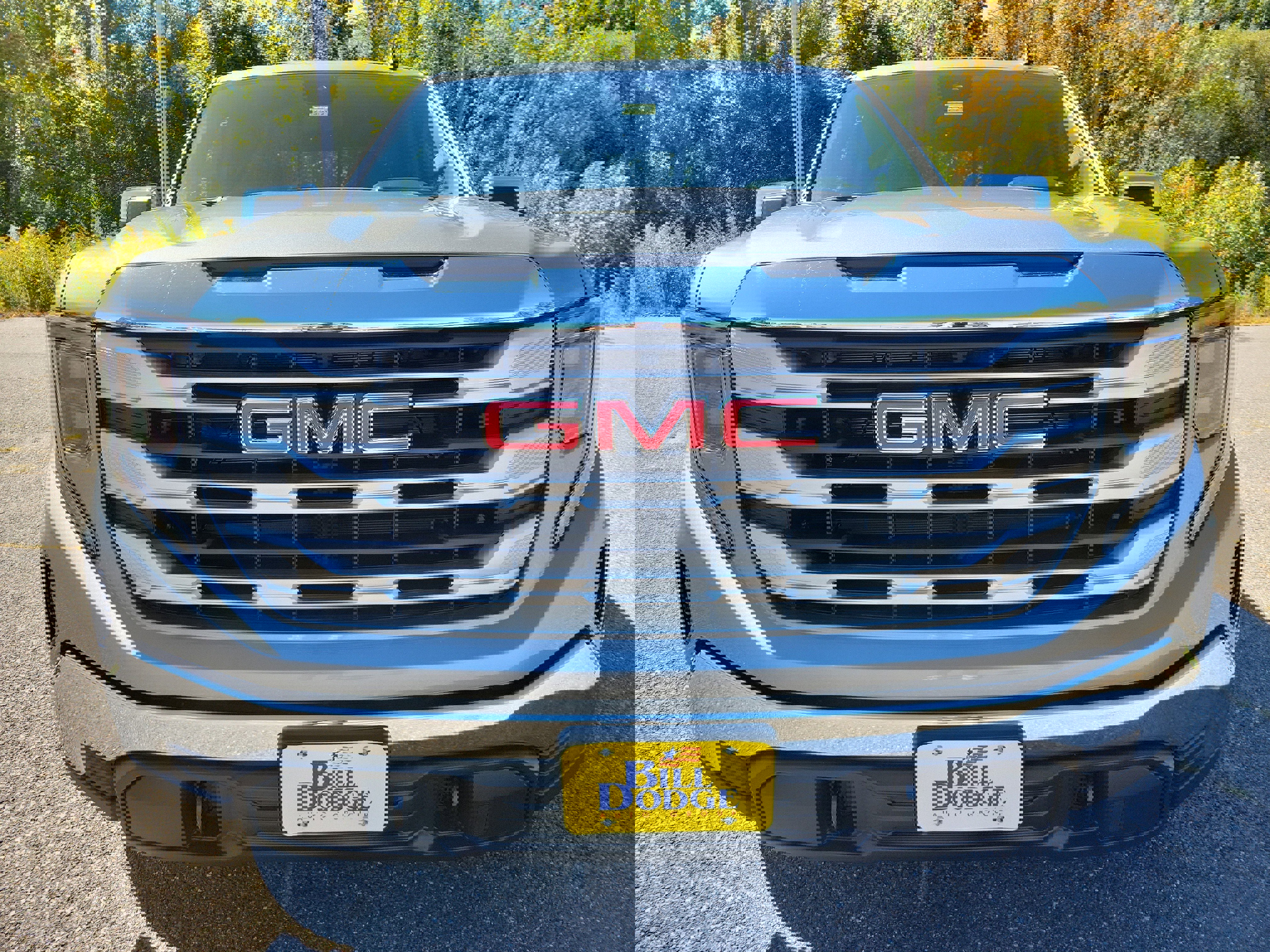 New 2026 GMC Sierra 1500 SLE w/ Preferred Package image 2