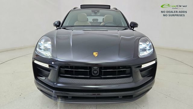 Used 2024 Porsche Macan AWD/4WD image 13