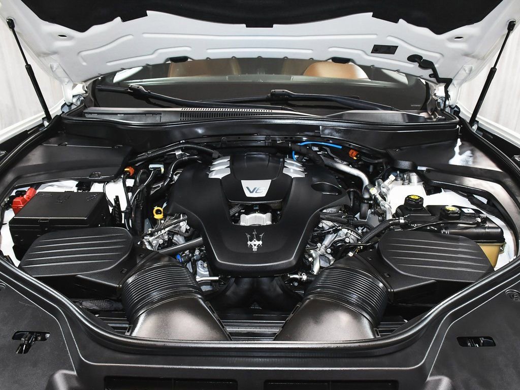 Used 2021 Maserati Levante image 64