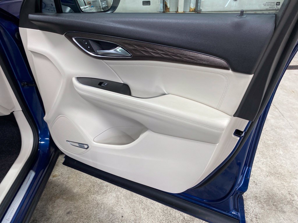 Used 2023 Buick Envision Avenir AWD/4WD image 20